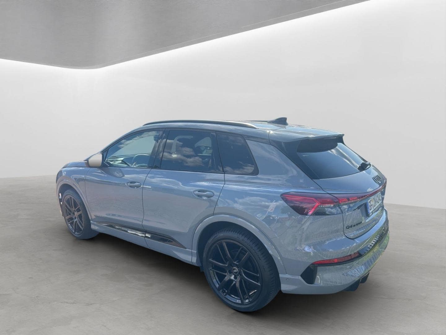 Bild über Audi Q4 SUV e-tron e-tron quattro 220 kW - für weitere Informationen kontaktieren Sie den Audi Partner