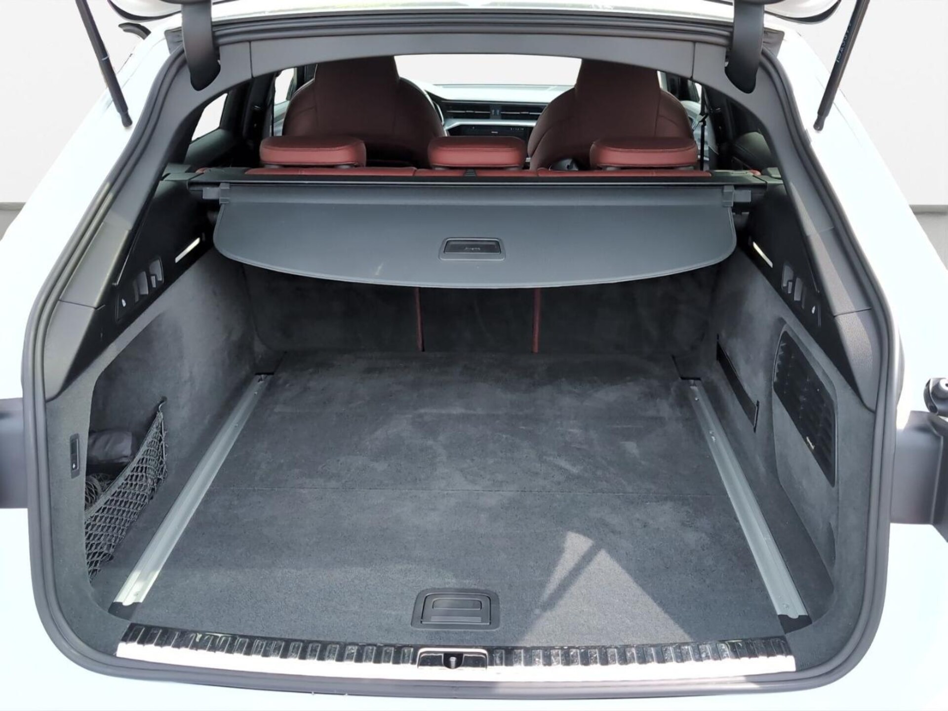 Audi S6 Avant