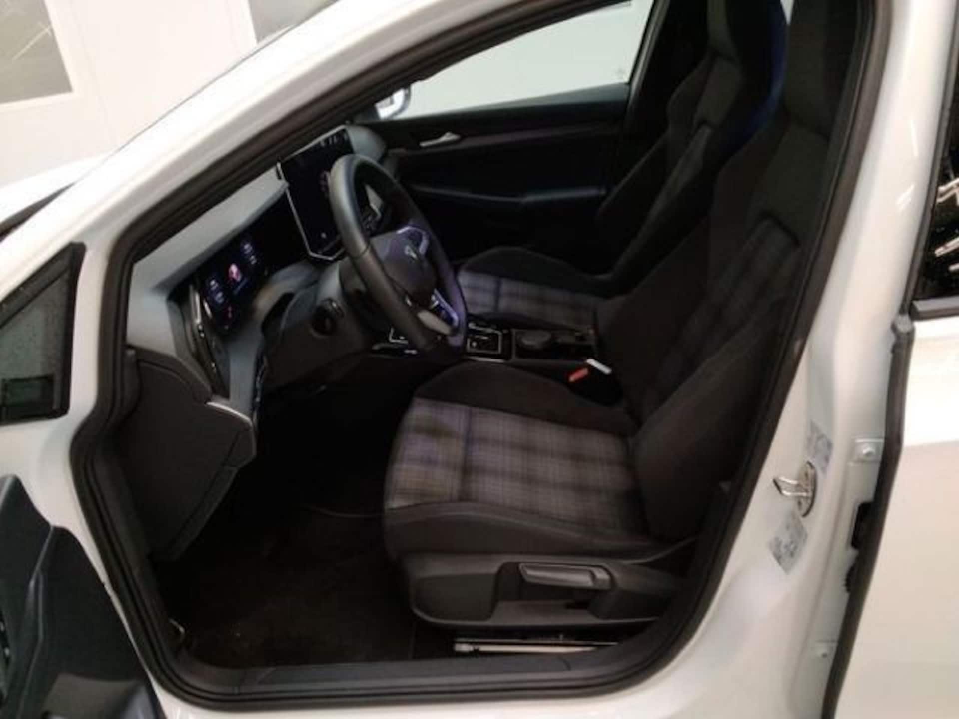 Volkswagen Golf GTE