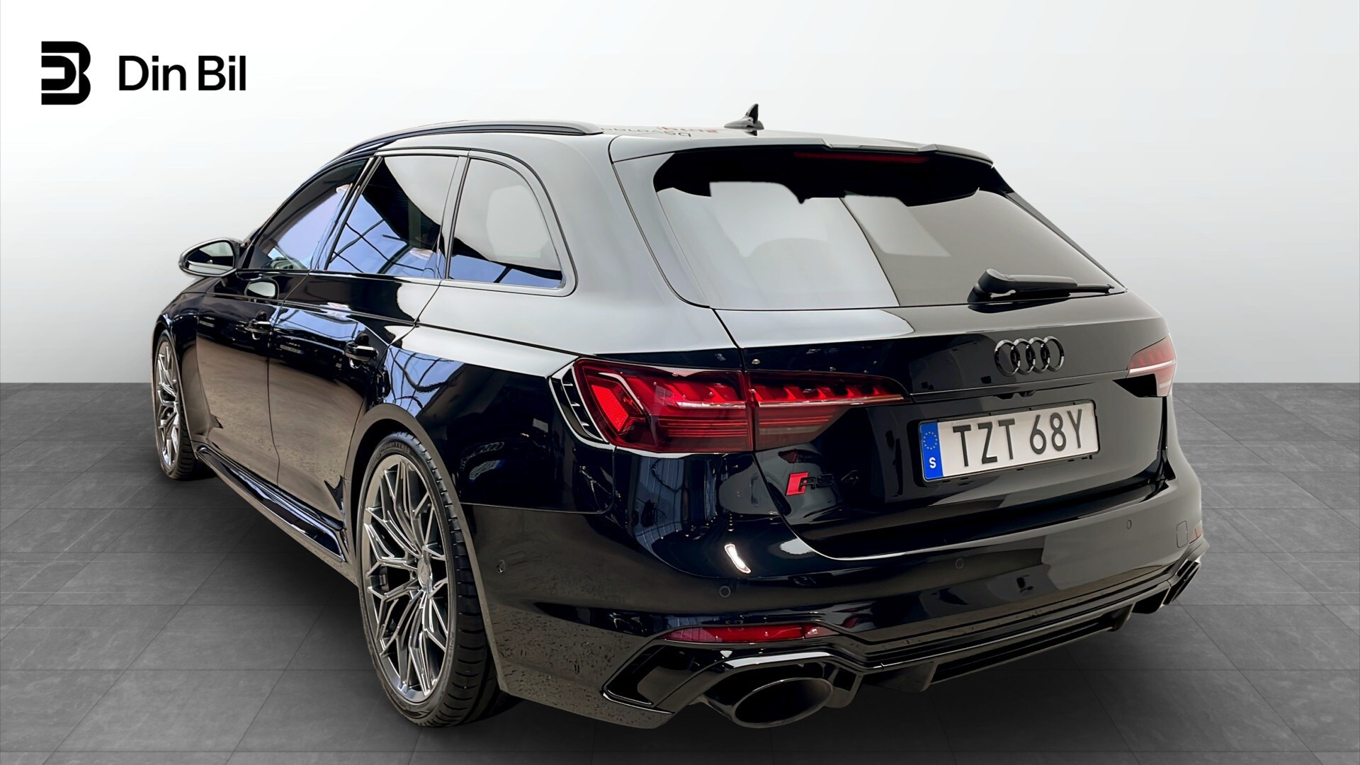 Image about Audi RS 4 Avant RS 4 Avant 450 hk tiptronic