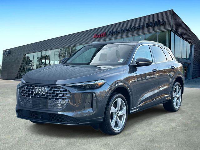 2025 Audi Q5 Premium Plus quattro's photo