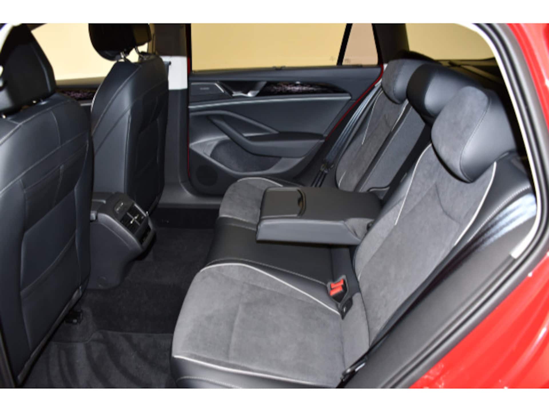Volkswagen Passat Elegance