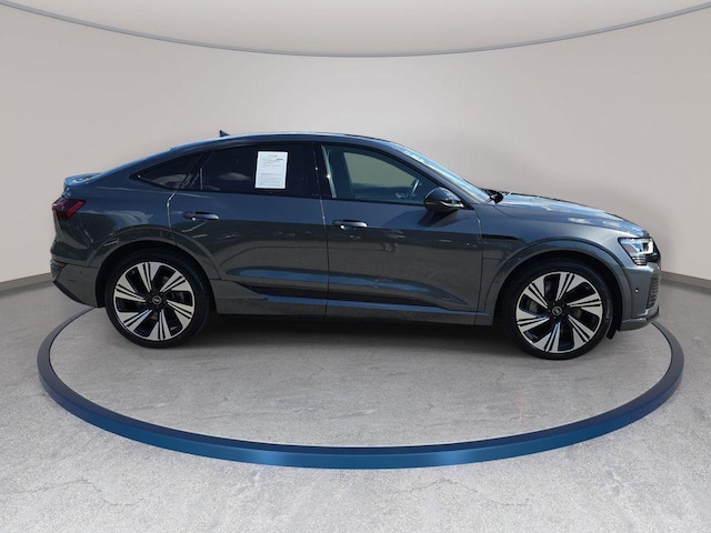 2024 Audi Q8 Sportback e-tron