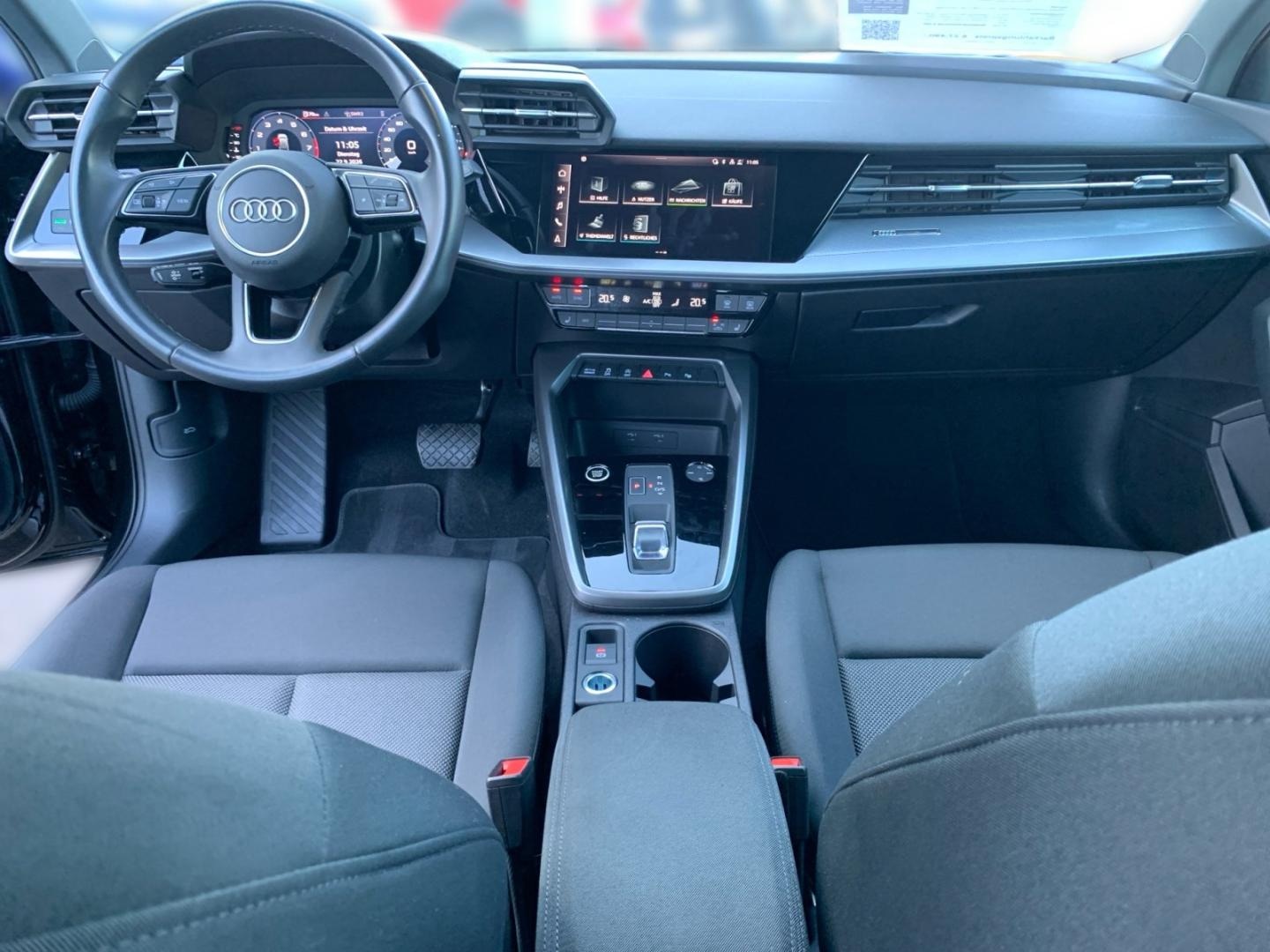Bild über Audi A3 Sportback S line 35 TFSI S tronic - für weitere Informationen kontaktieren Sie den Audi Partner