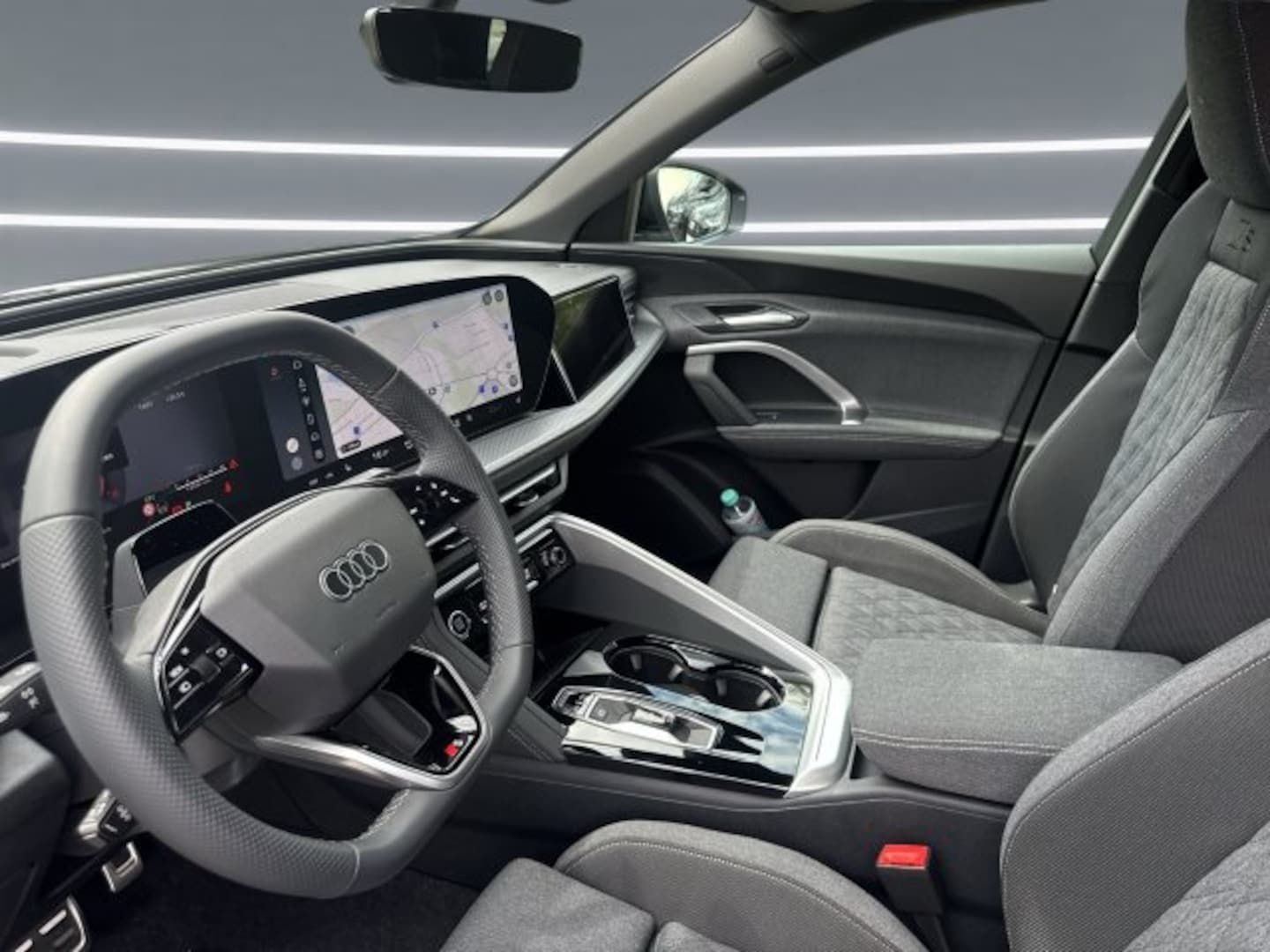 Bild über Audi Q5 SUV TFSI quattro 150 kW S tronic - für weitere Informationen kontaktieren Sie den Audi Partner