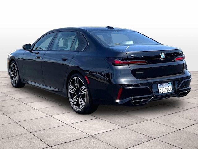2025 BMW