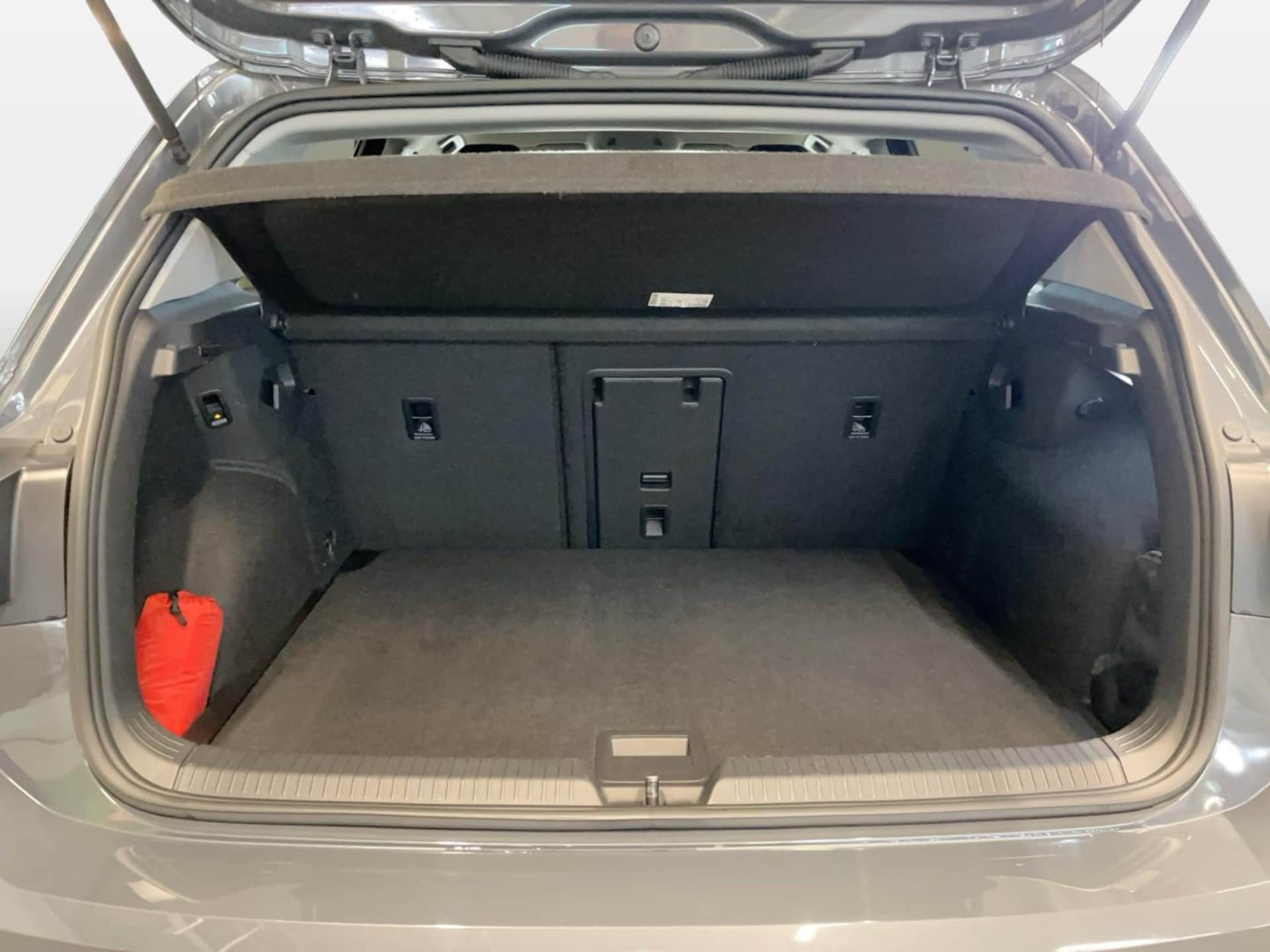 Volkswagen Golf Active