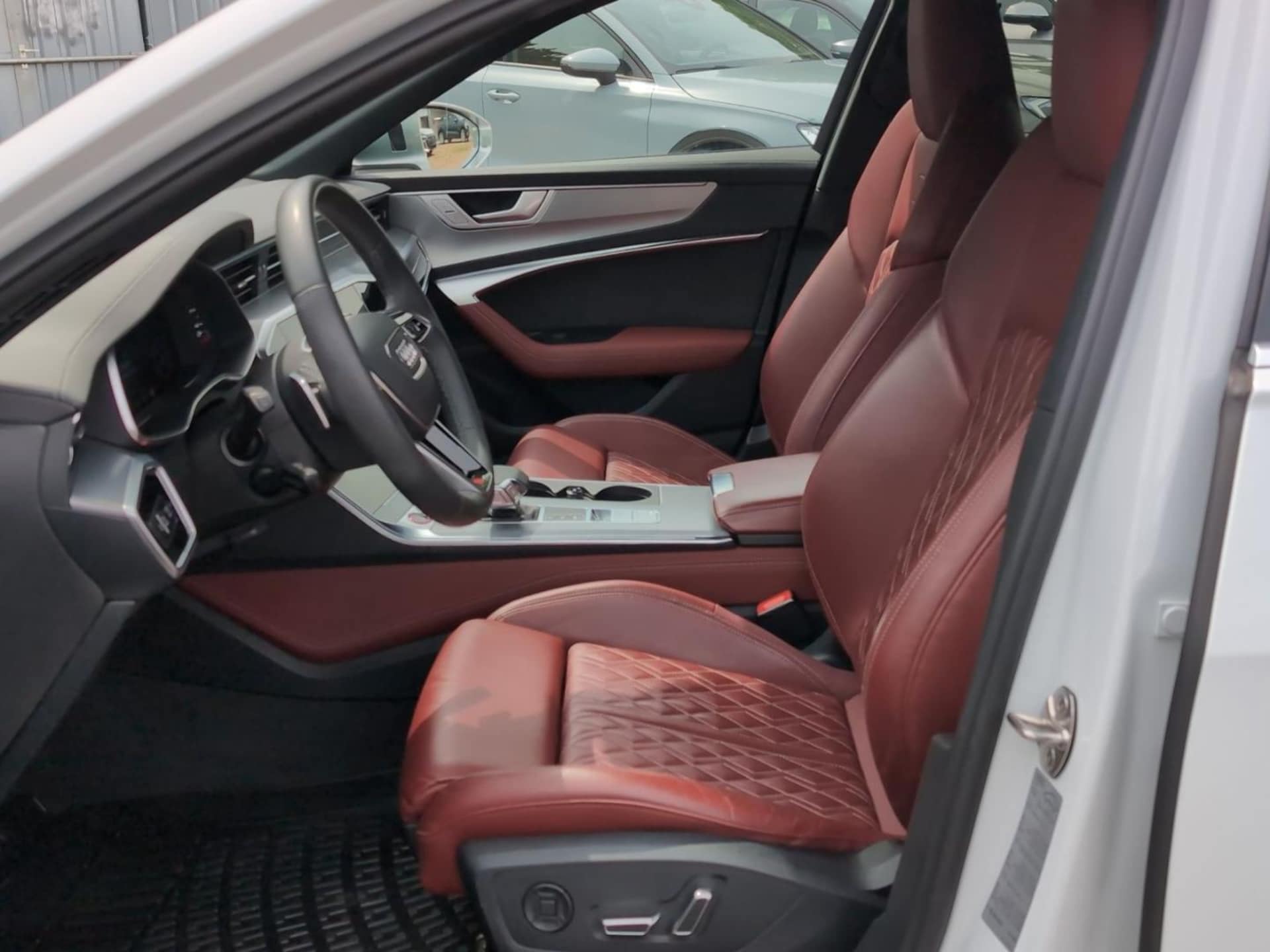 Audi S6 Avant