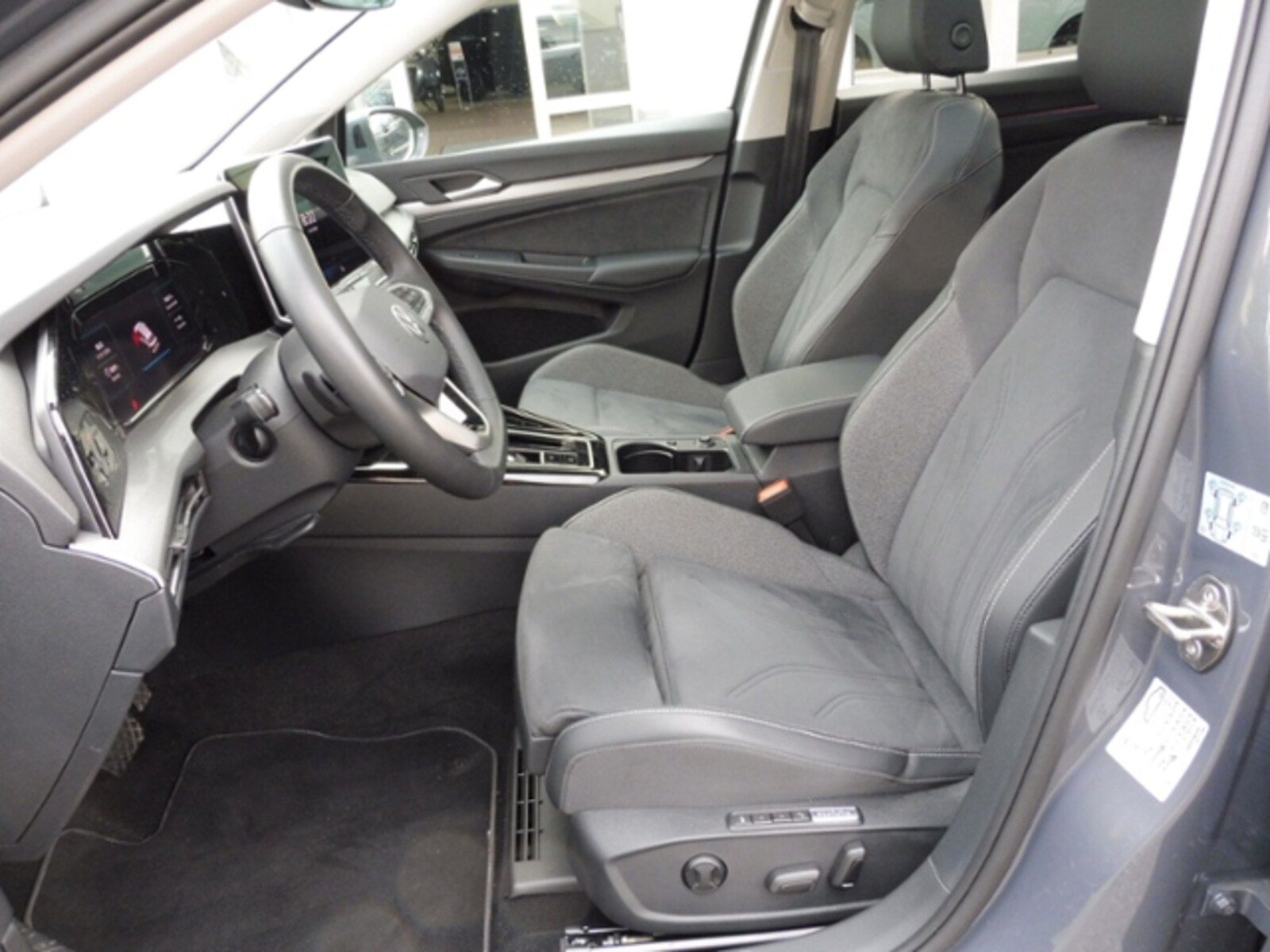 Volkswagen Golf Variant – Bild 13