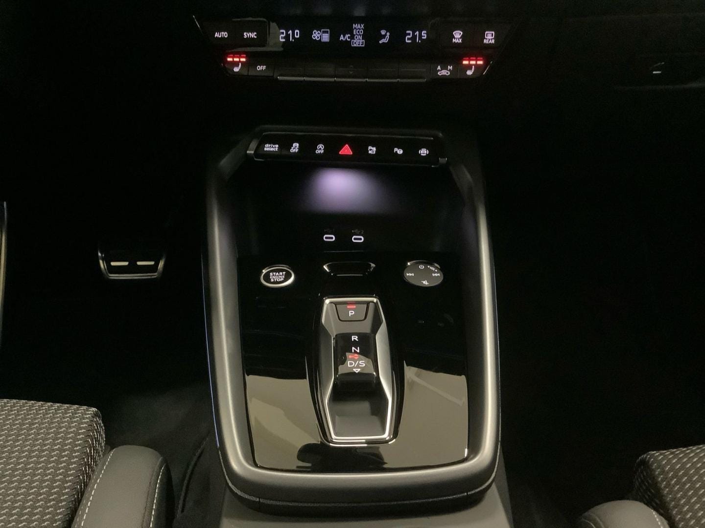 Bild über Audi A3 Sportback S line 35 TFSI S tronic - für weitere Informationen kontaktieren Sie den Audi Partner