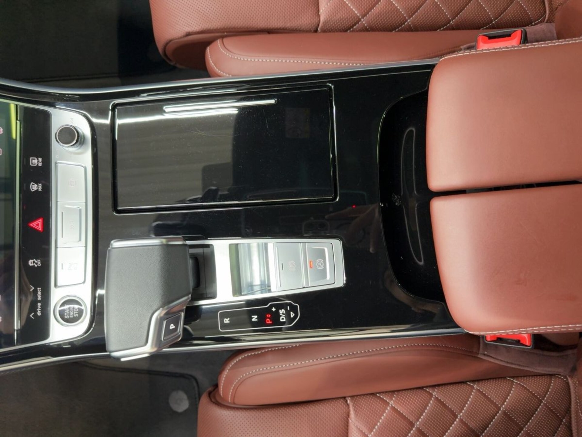 Audi A8 TFSI e