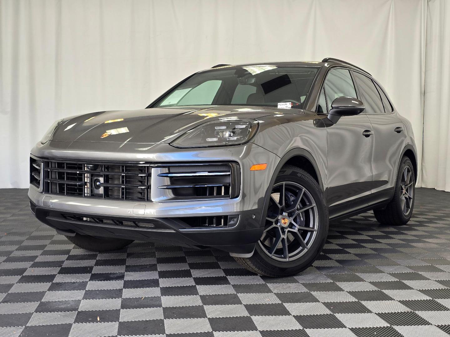 2025 Porsche Cayenne Base