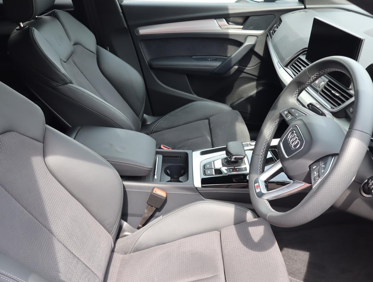 Image about Audi Q5 40 TDI quattro S line 150(204) kW(PS) S tronic