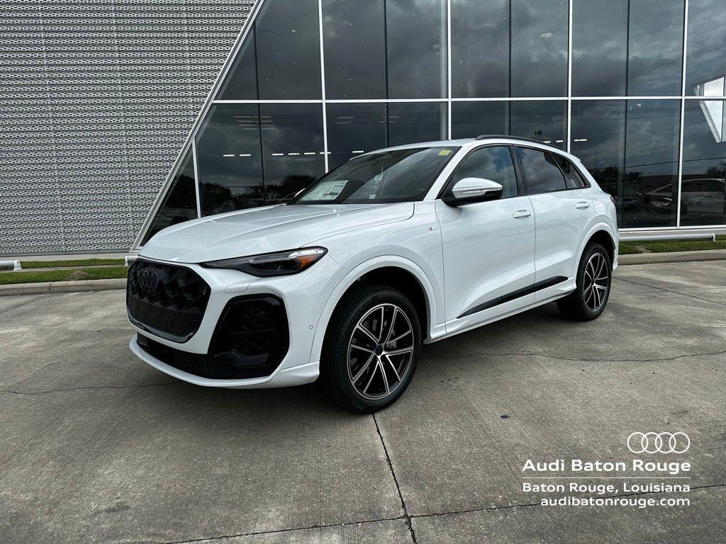 2026 Audi Q5 Premium Plus quattro's photo
