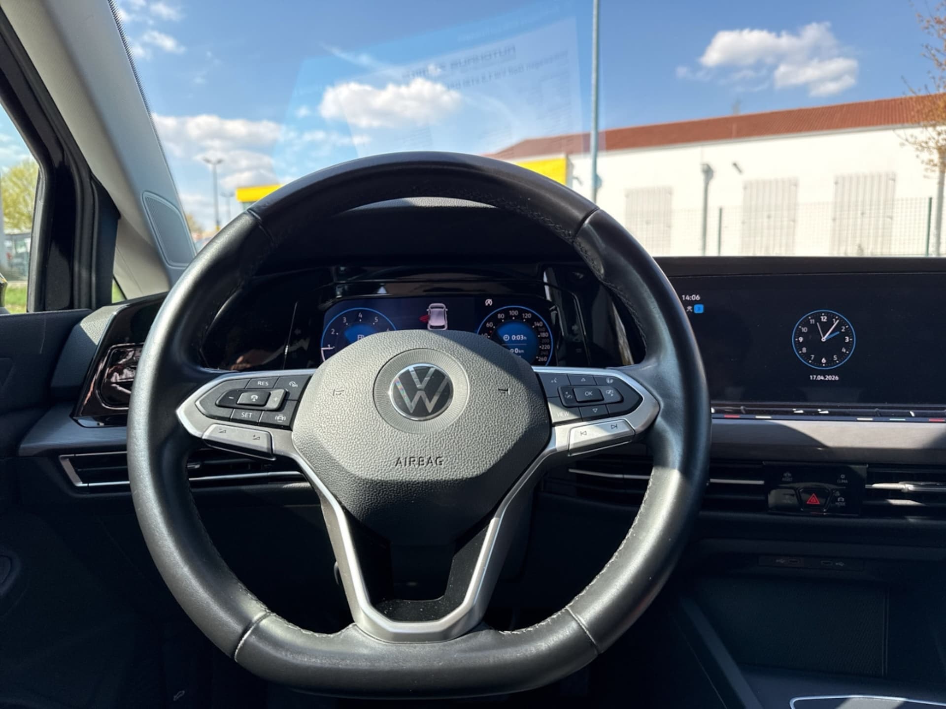 Volkswagen Golf Style