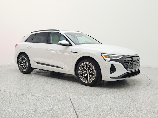2024 Audi Q8 e-tron