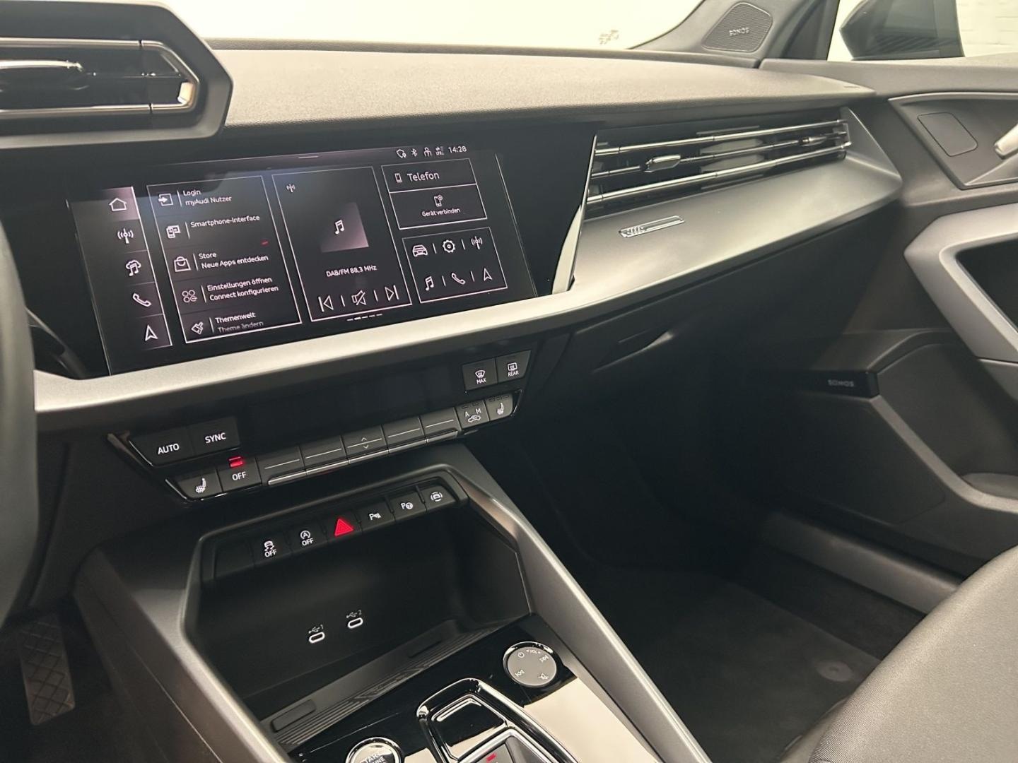 Bild über Audi A3 Sportback 35 TFSI S tronic - für weitere Informationen kontaktieren Sie den Audi Partner