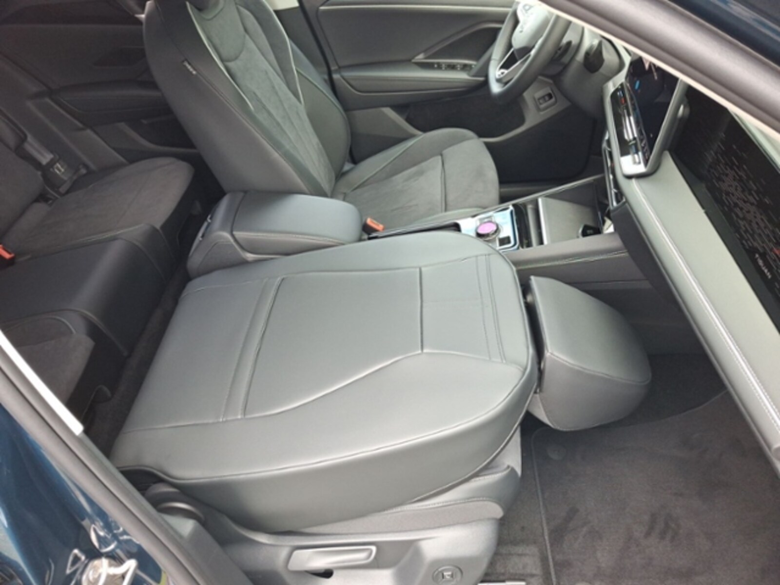 Volkswagen Tiguan – Bild 12