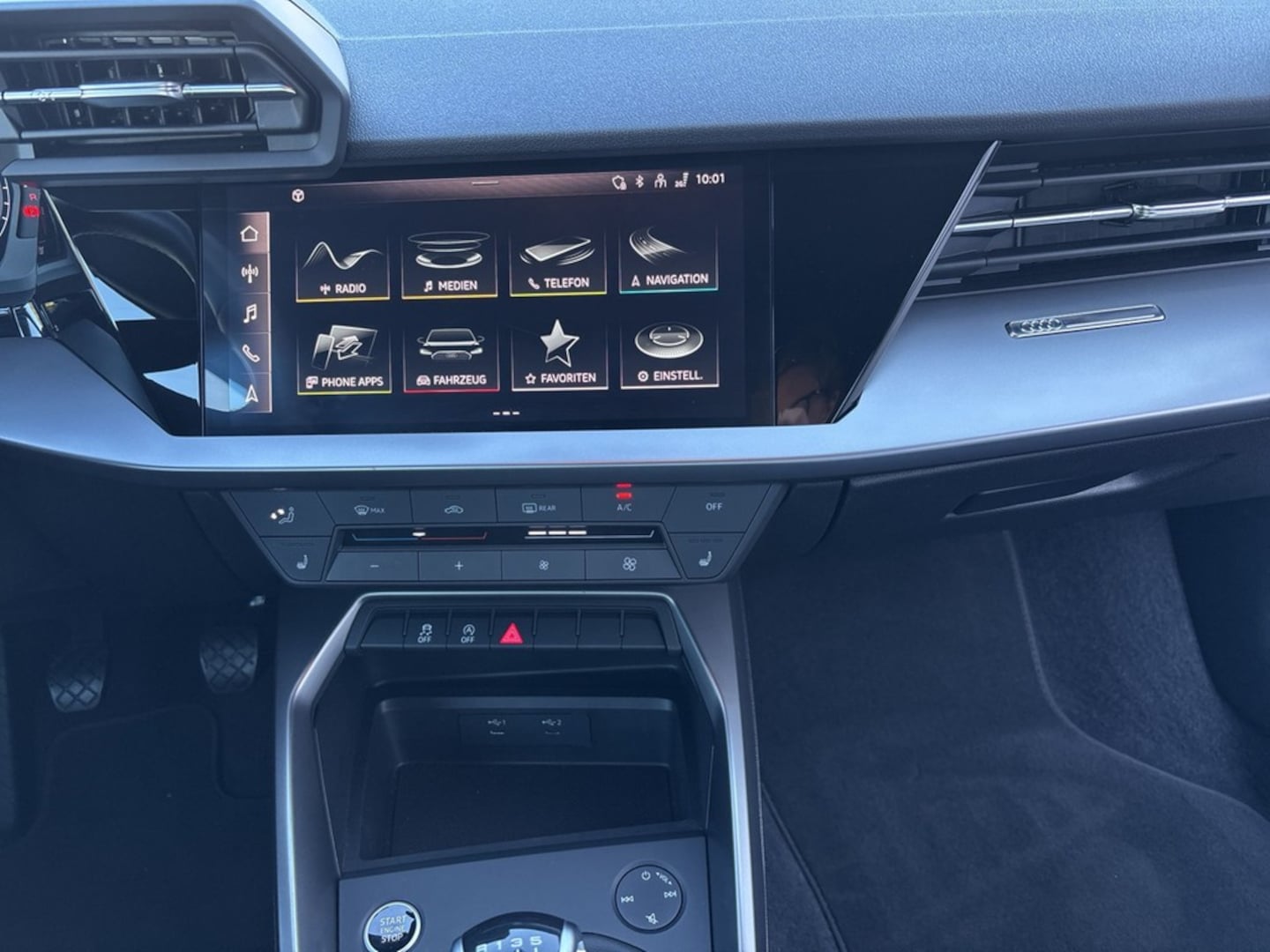 Bild über Audi A3 Sportback 30 TFSI Schaltgetriebe - für weitere Informationen kontaktieren Sie den Audi Partner