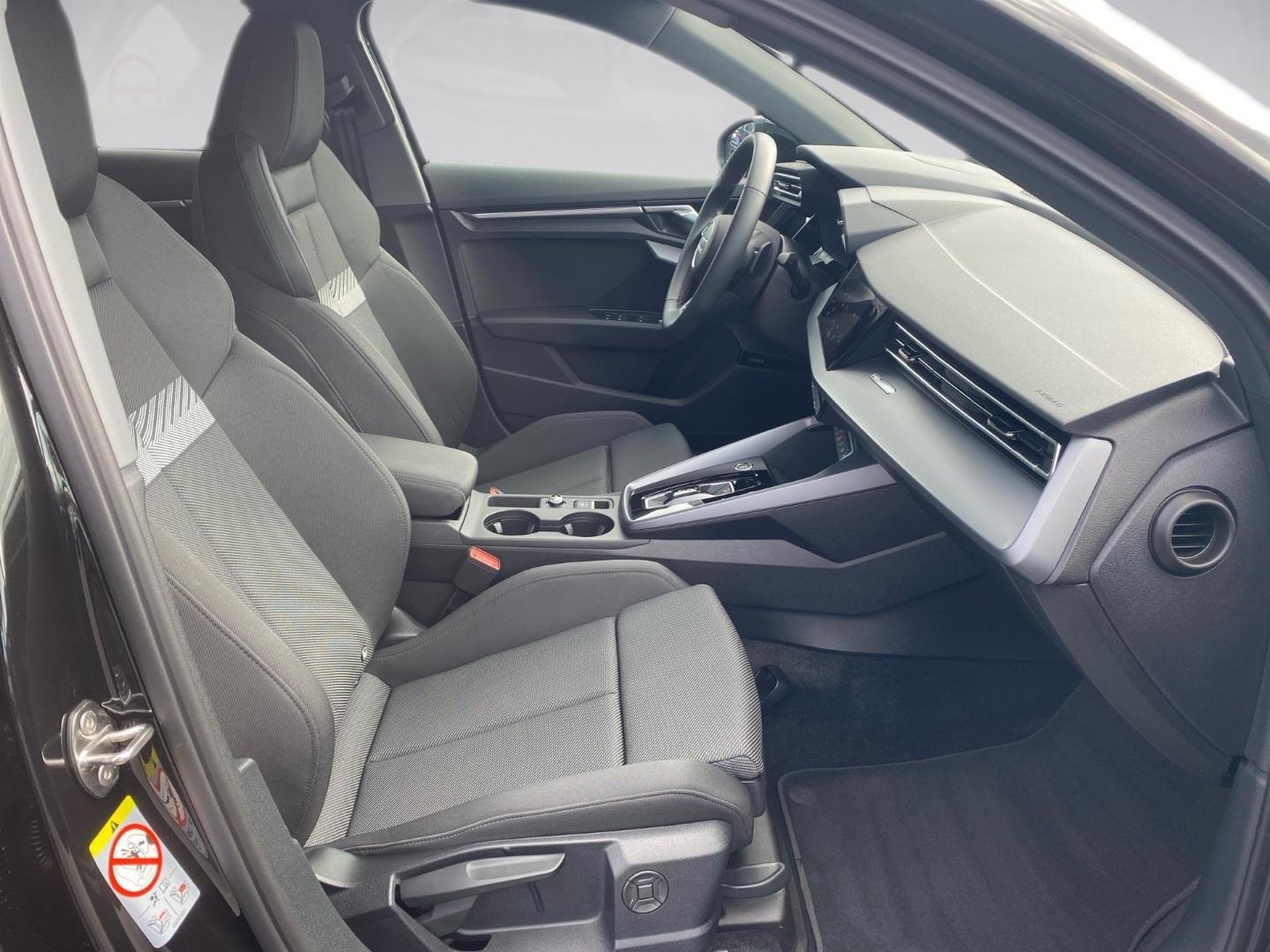 Bild über Audi A3 Sportback TFSI 110 kW S tronic - für weitere Informationen kontaktieren Sie den Audi Partner