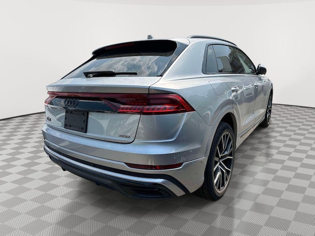 2022 Audi Q8