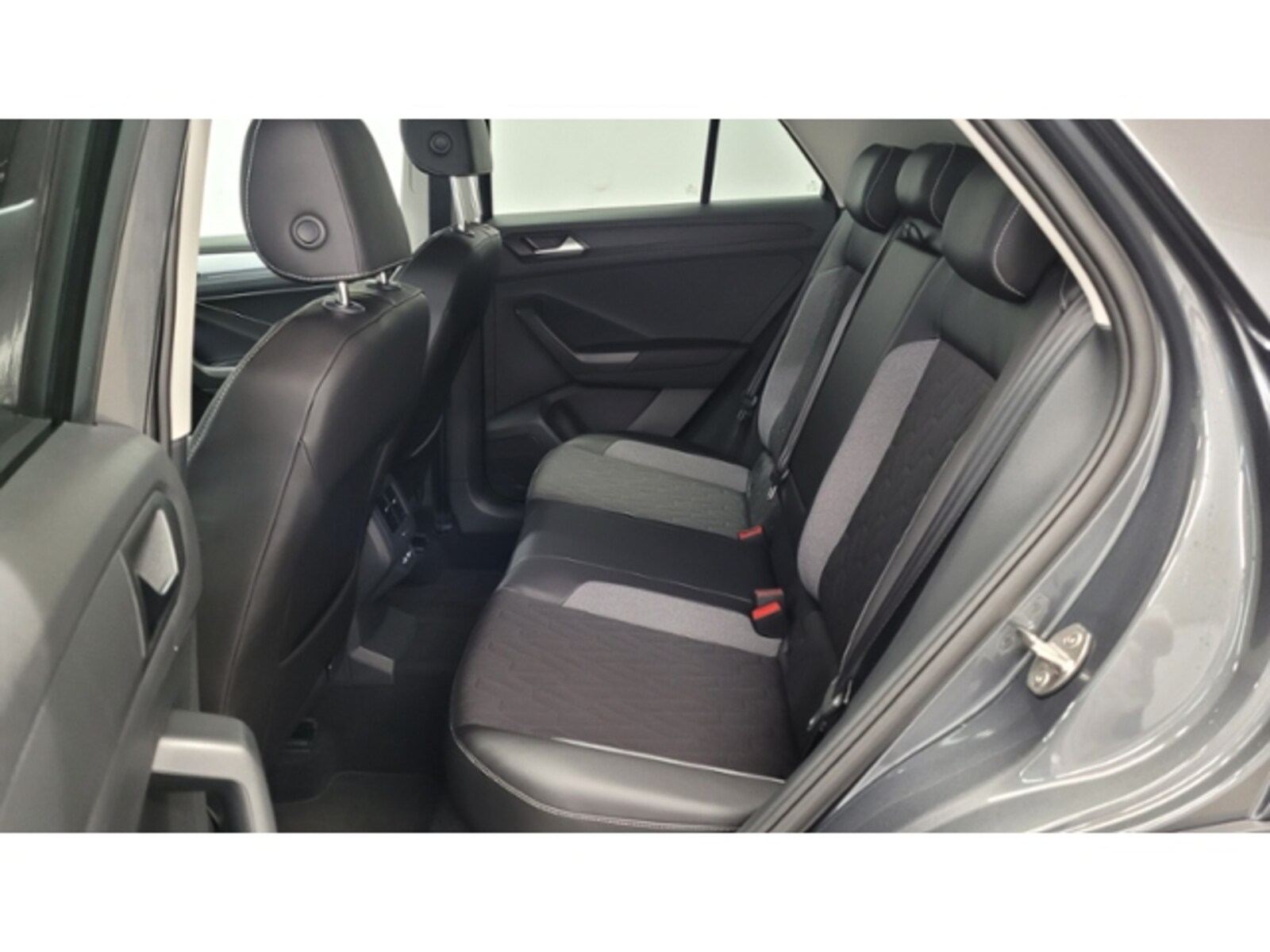Volkswagen T-Roc – Bild 12