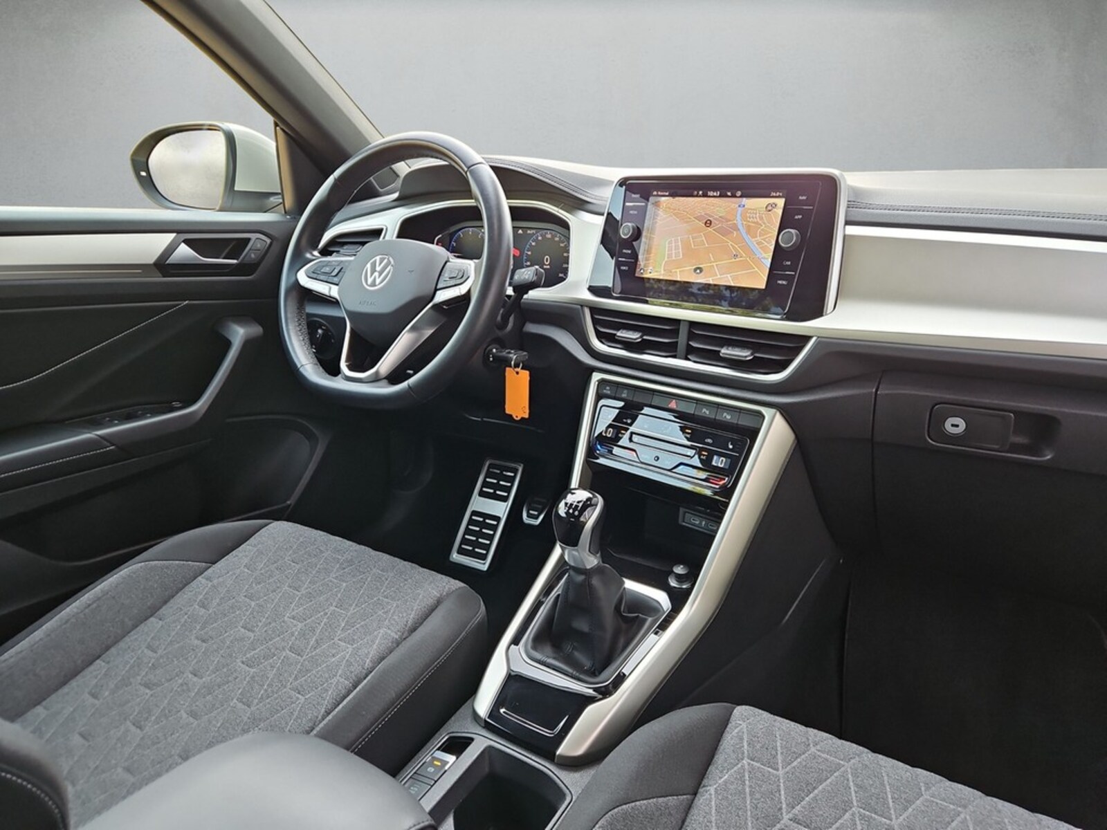 Volkswagen T-Roc Cabriolet – Bild 7