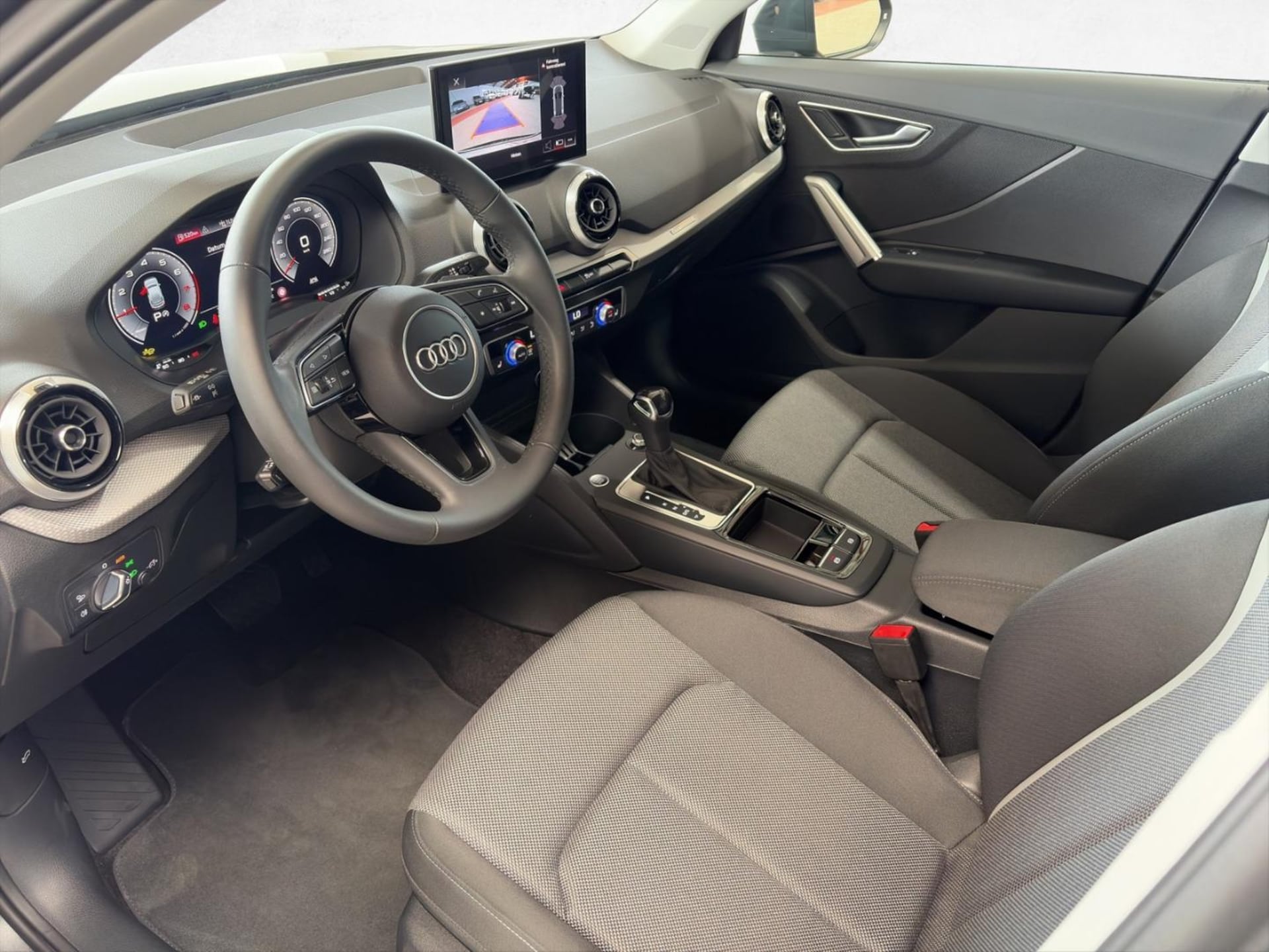 Audi Q2 S line