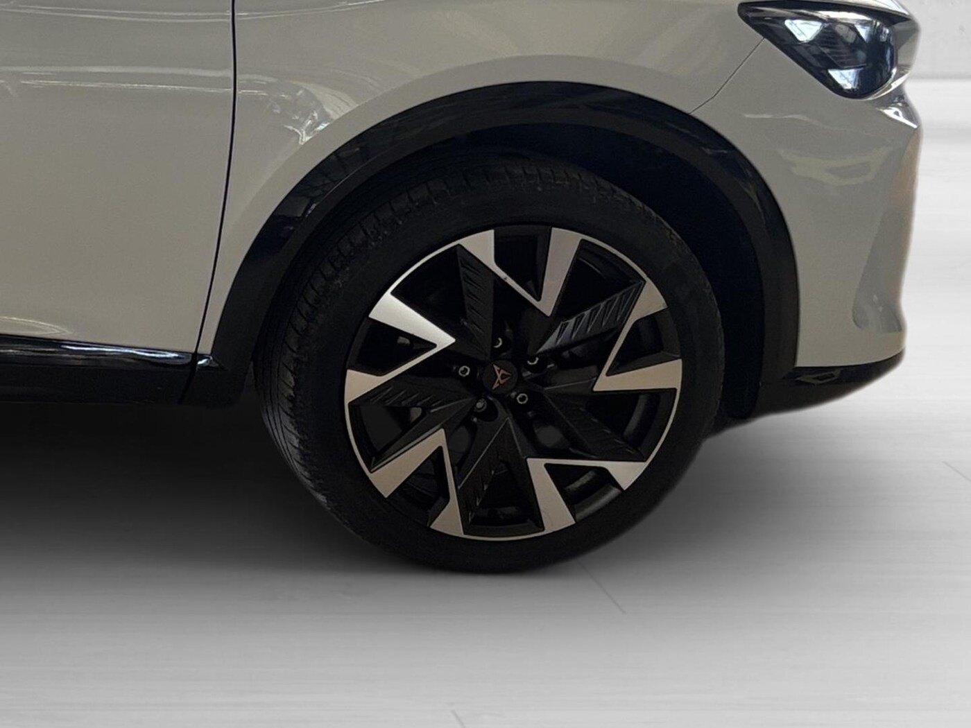 CUPRA Formentor 1.5 eTSI DSG 110 kW (150 CV) — photo 8