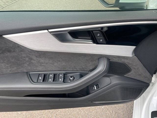 Image about Audi A5 Cabriolet 40 TFSI S tronic