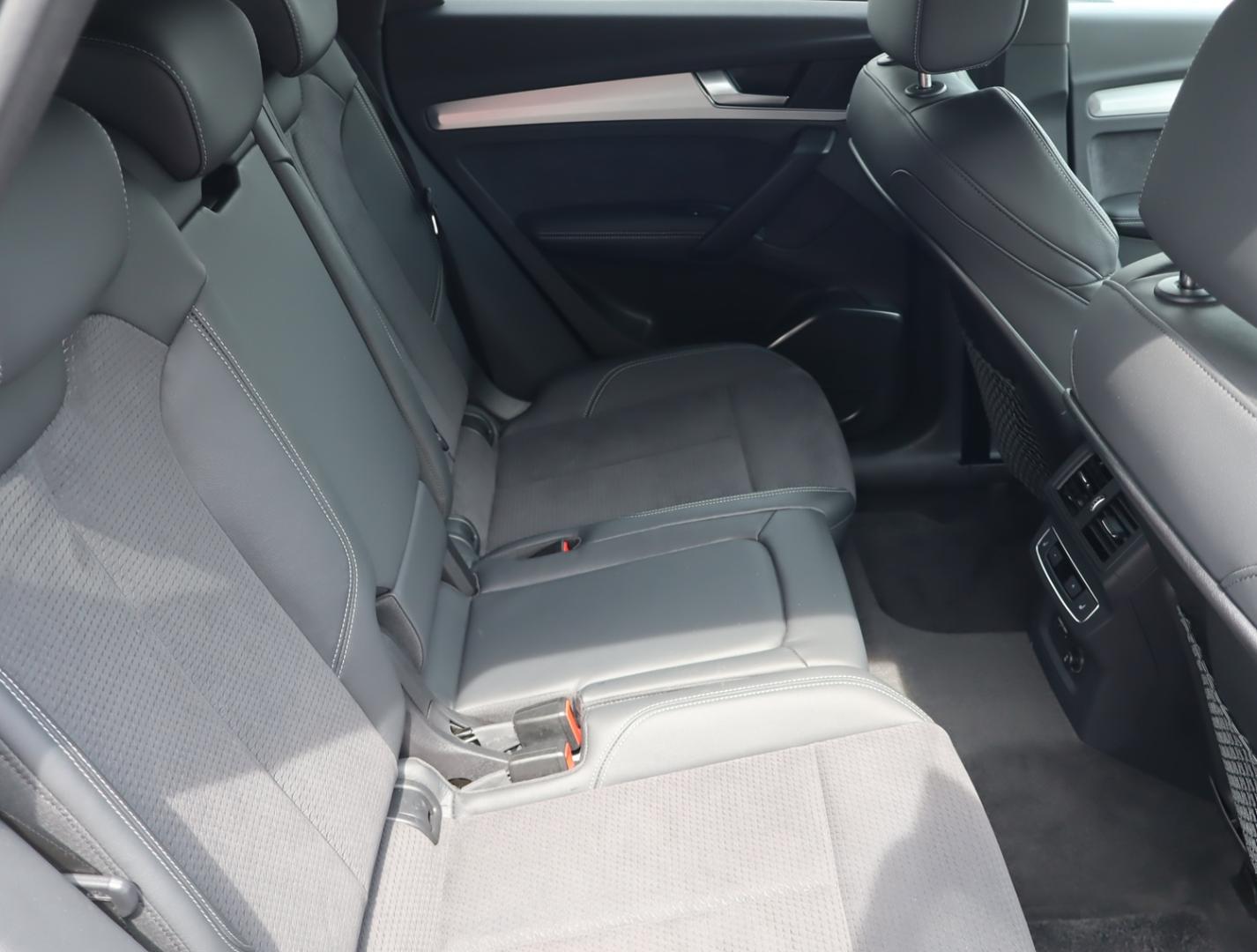 Image about Audi Q5 40 TDI quattro S line 150(204) kW(PS) S tronic