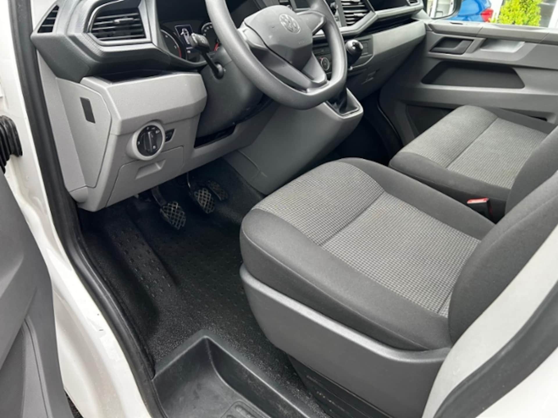 Volkswagen T6.1 Transporter Kasten kurzer Radstand