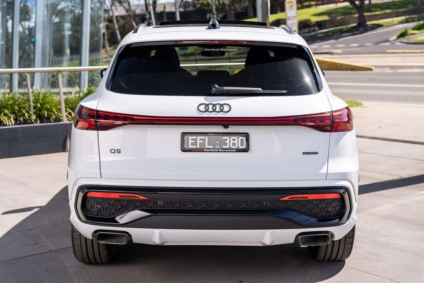 Image about Audi Q5 SUV e-hybrid quattro S tronic