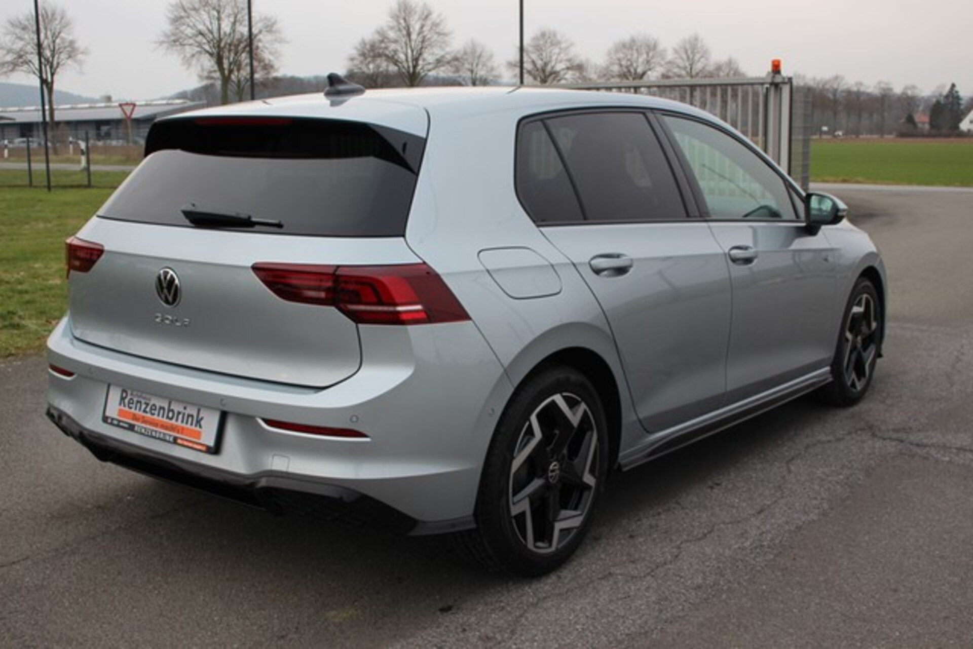 Volkswagen Golf R-Line
