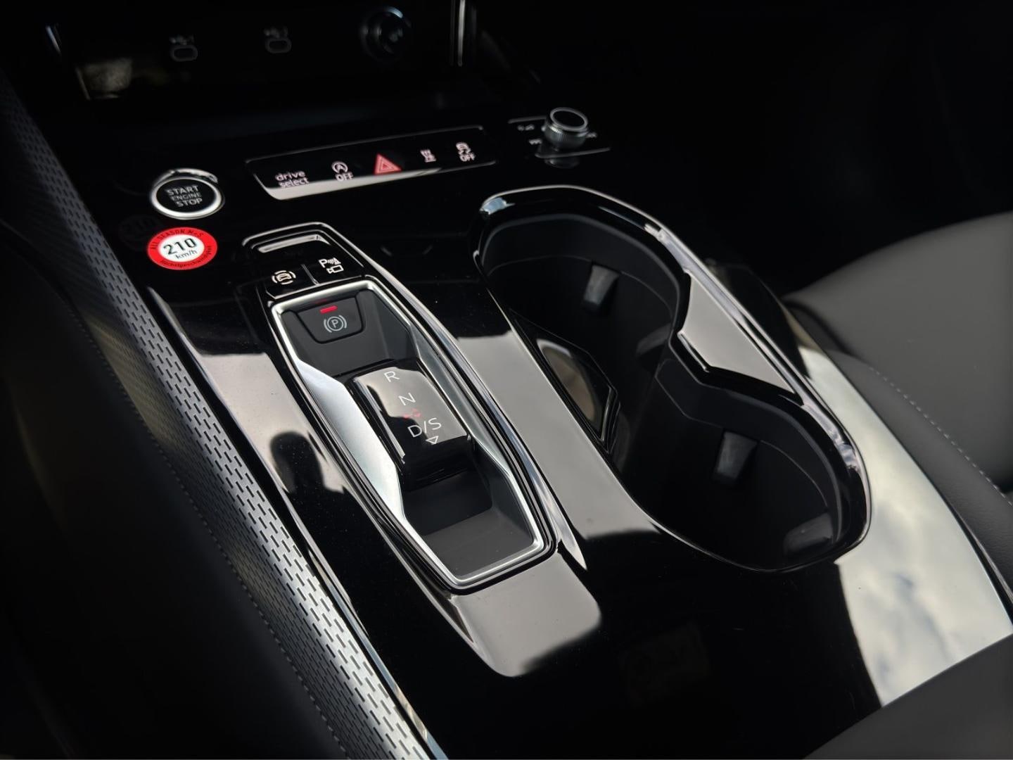 Bild über Audi A5 Avant TFSI quattro S tronic - für weitere Informationen kontaktieren Sie den Audi Partner