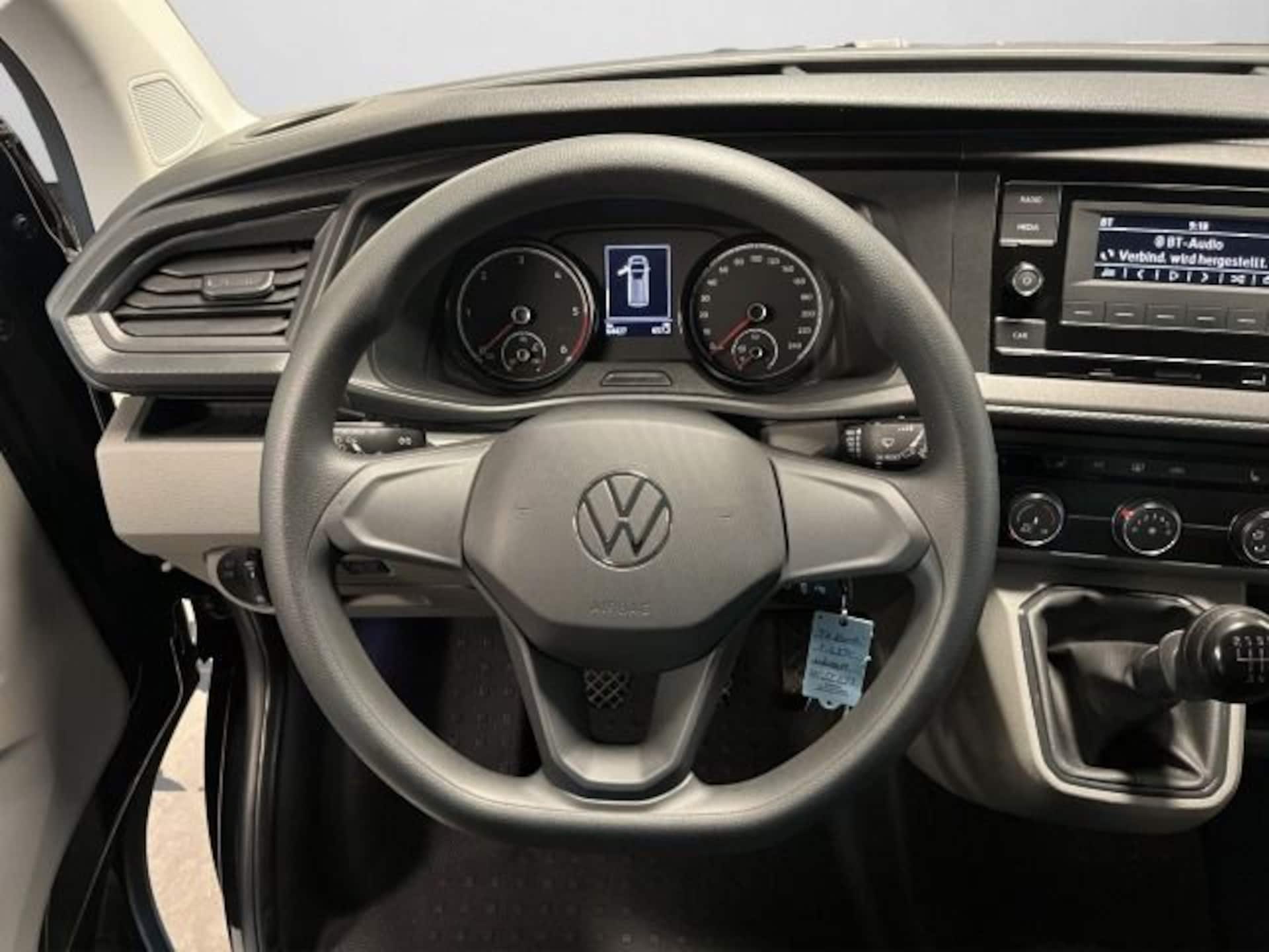 Volkswagen T6.1 Transporter Kombi langer Radstand