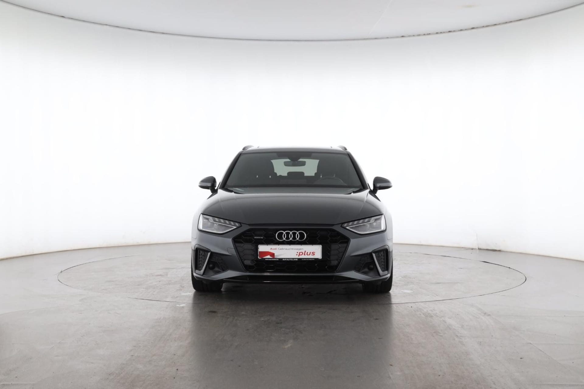 Audi A4 Avant S line