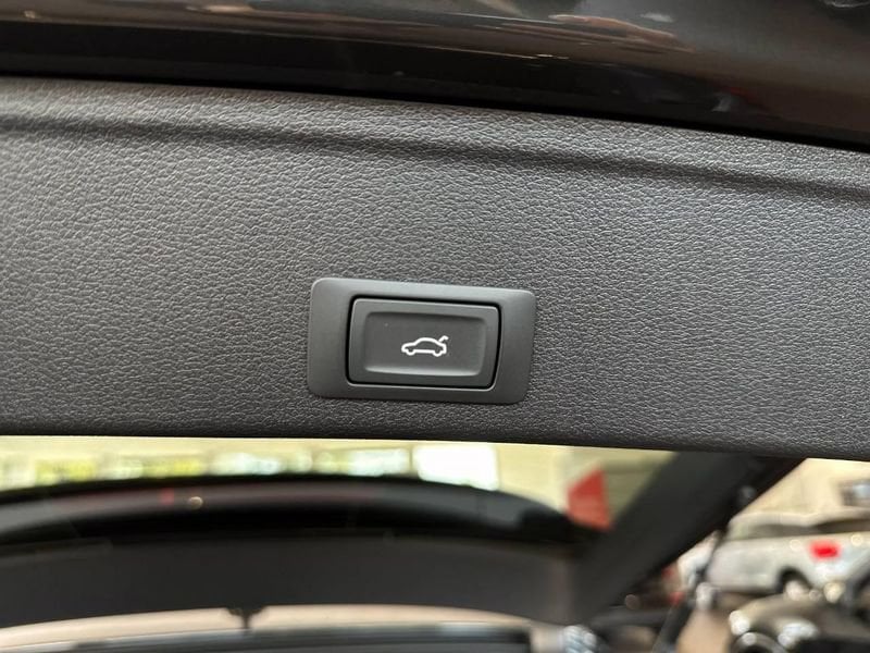 Immagine di Audi A4 Avant Business Advanced 30 TDI 100 kW (136 CV) S tronic - Vista: for more details contact your dealer