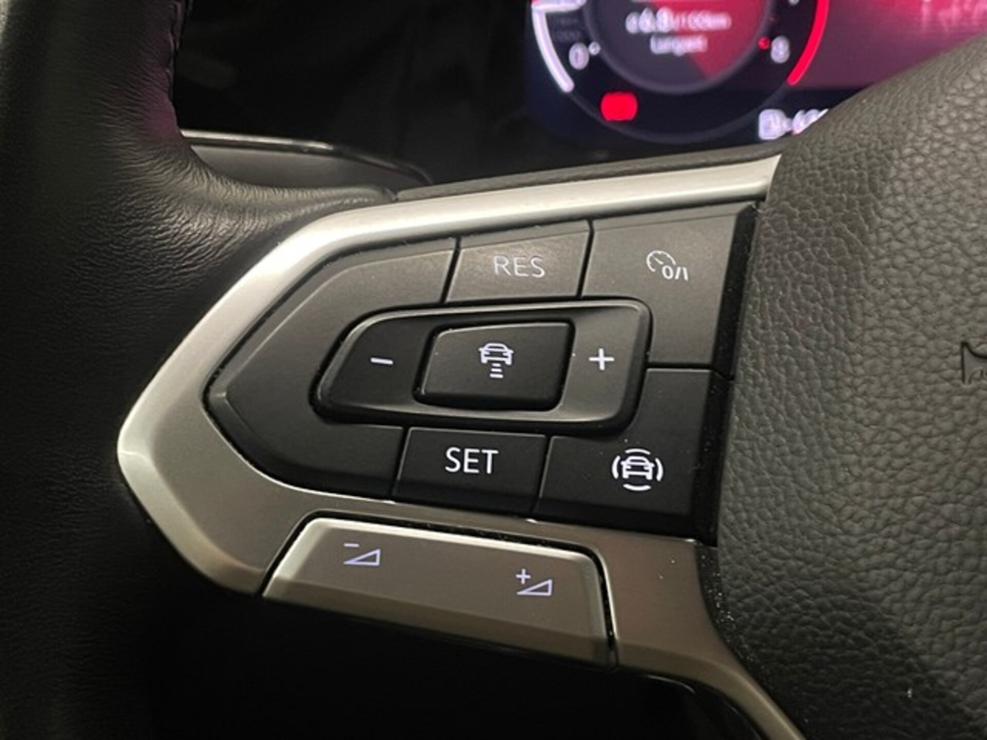 Volkswagen Golf Active