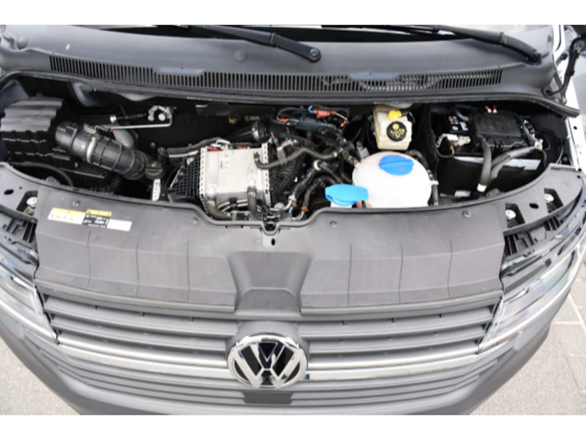 Volkswagen T6.1 Transporter Kasten langer Radstand