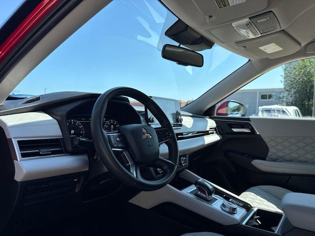 2023 Mitsubishi Outlander