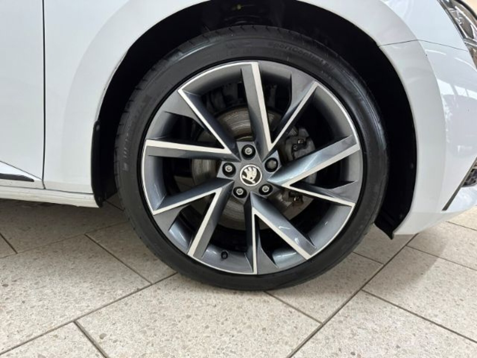 Škoda Superb Combi – Bild 20