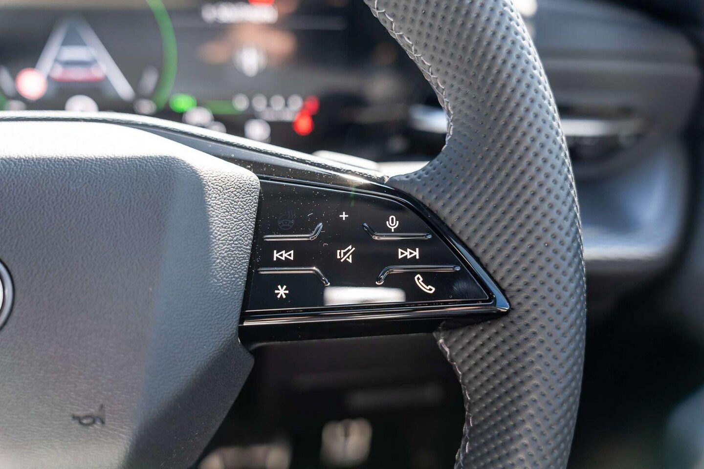 Image about Audi Q5 SUV e-hybrid quattro S tronic