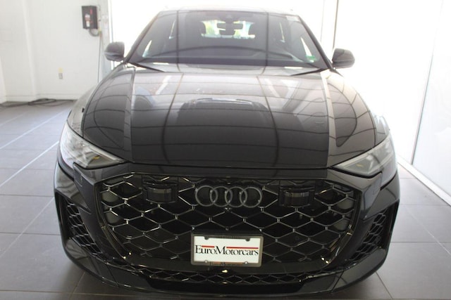 2026 Audi RS Q8 SUV performance
