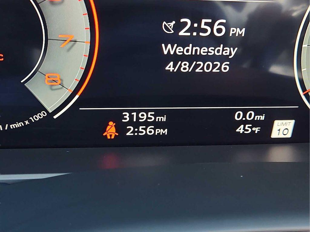 2025 Audi Q8 Premium - Photo 22