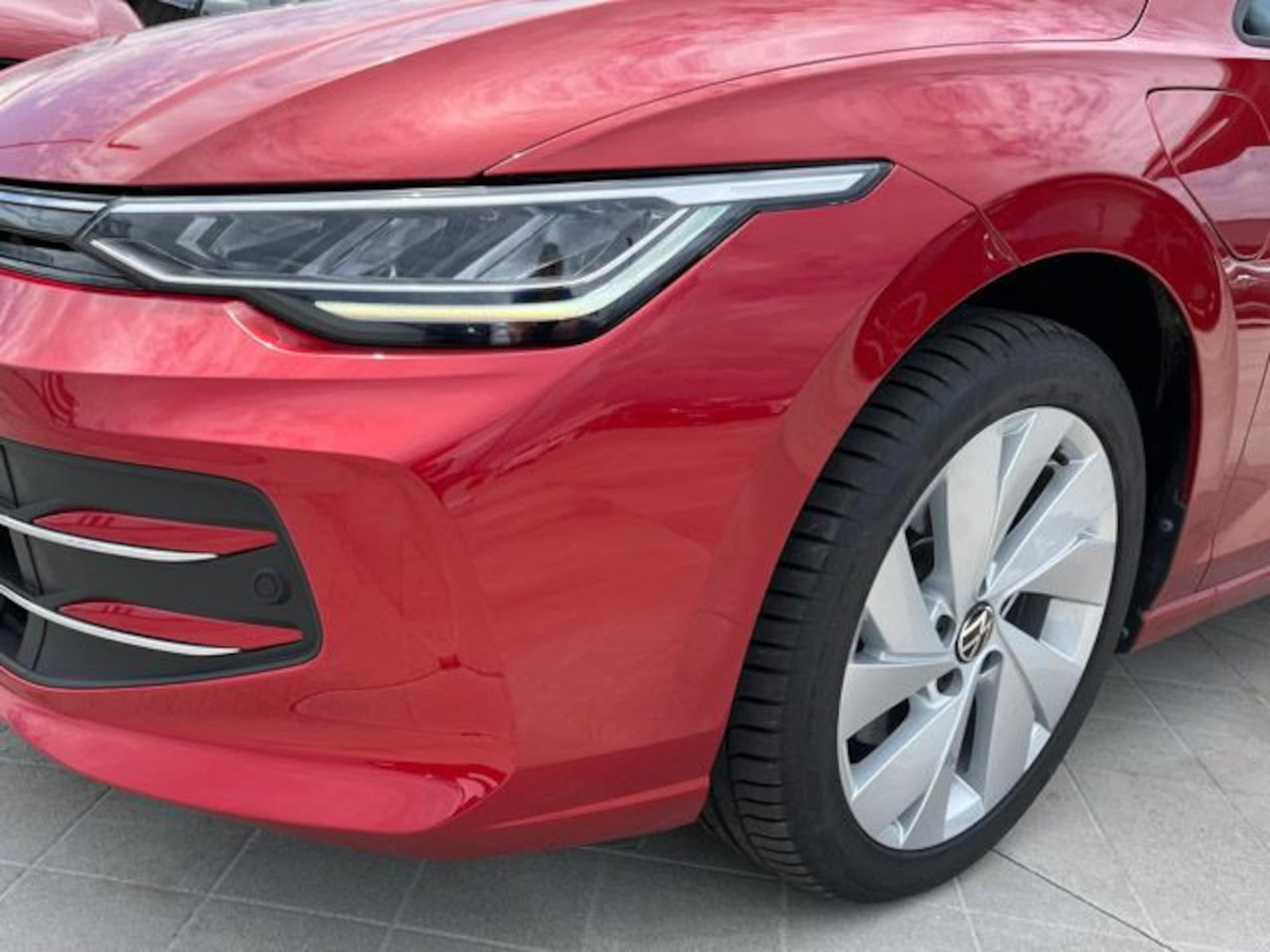 Volkswagen Golf Life