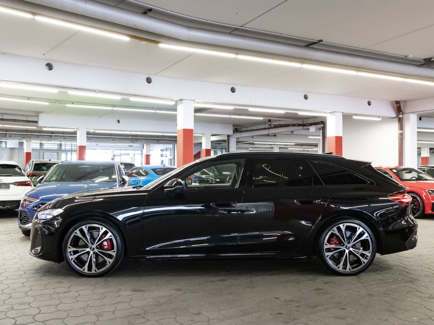 Bild über Audi S5 Avant TFSI 270 kW S tronic - für weitere Informationen kontaktieren Sie den Audi Partner