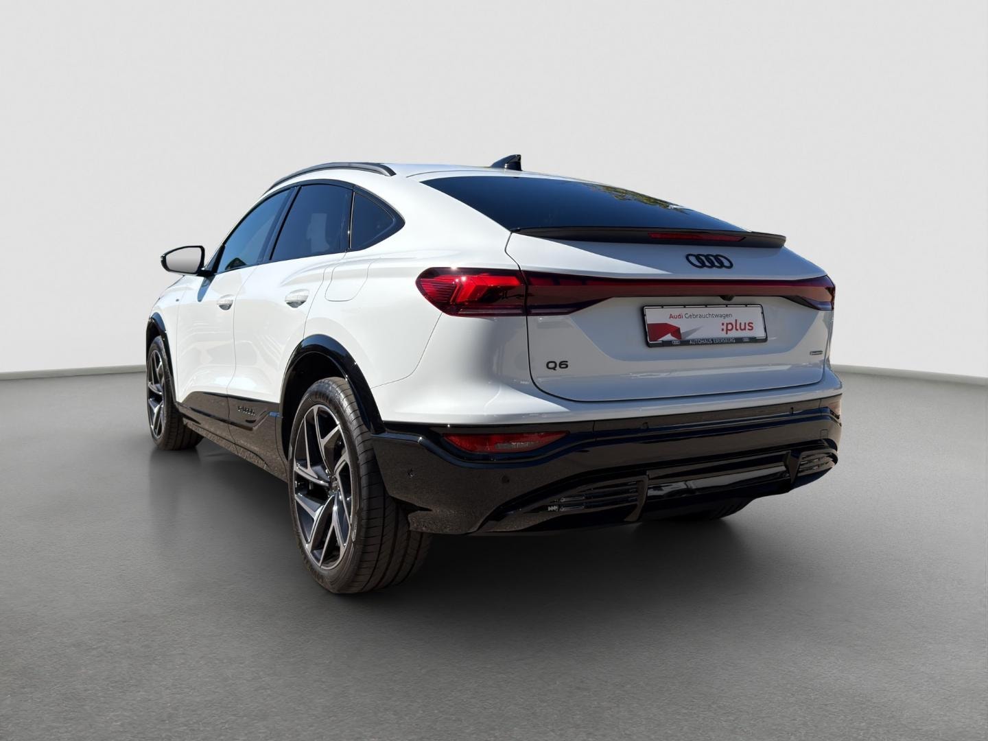 Bild über Audi Q6 Sportback e-tron e-tron quattro - für weitere Informationen kontaktieren Sie den Audi Partner