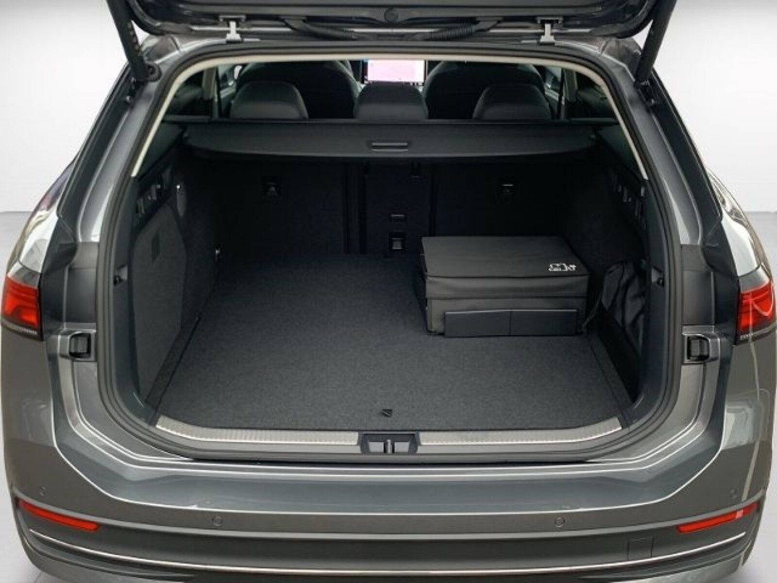 Volkswagen Passat – Bild 12
