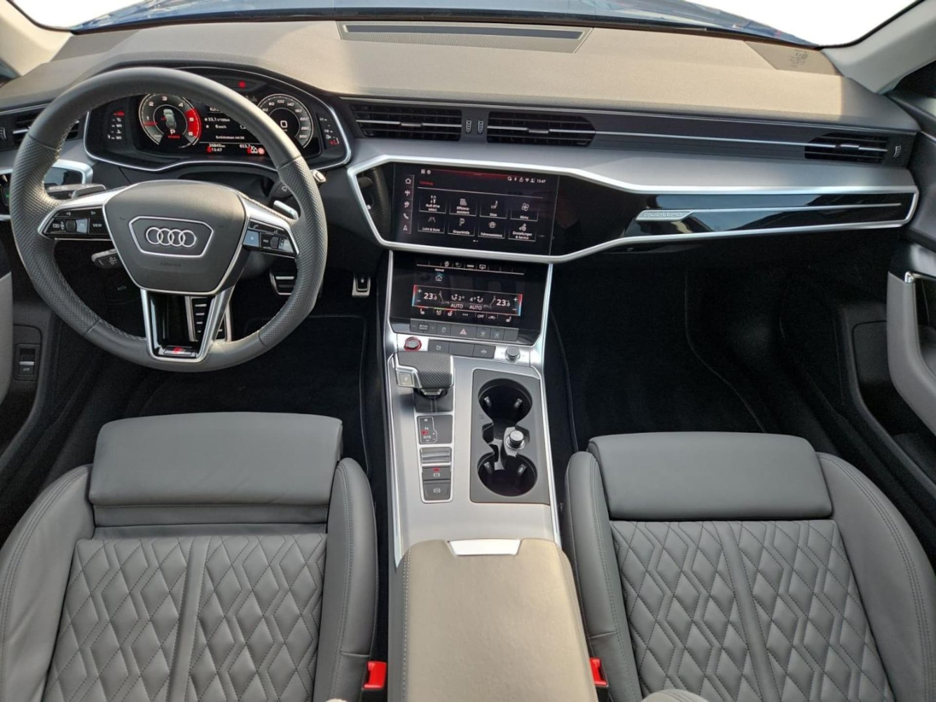 Audi S6 Avant